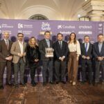 FOTO_ACTO-PresentaciOn-Holycards_08-scaled-wpcf_600x400